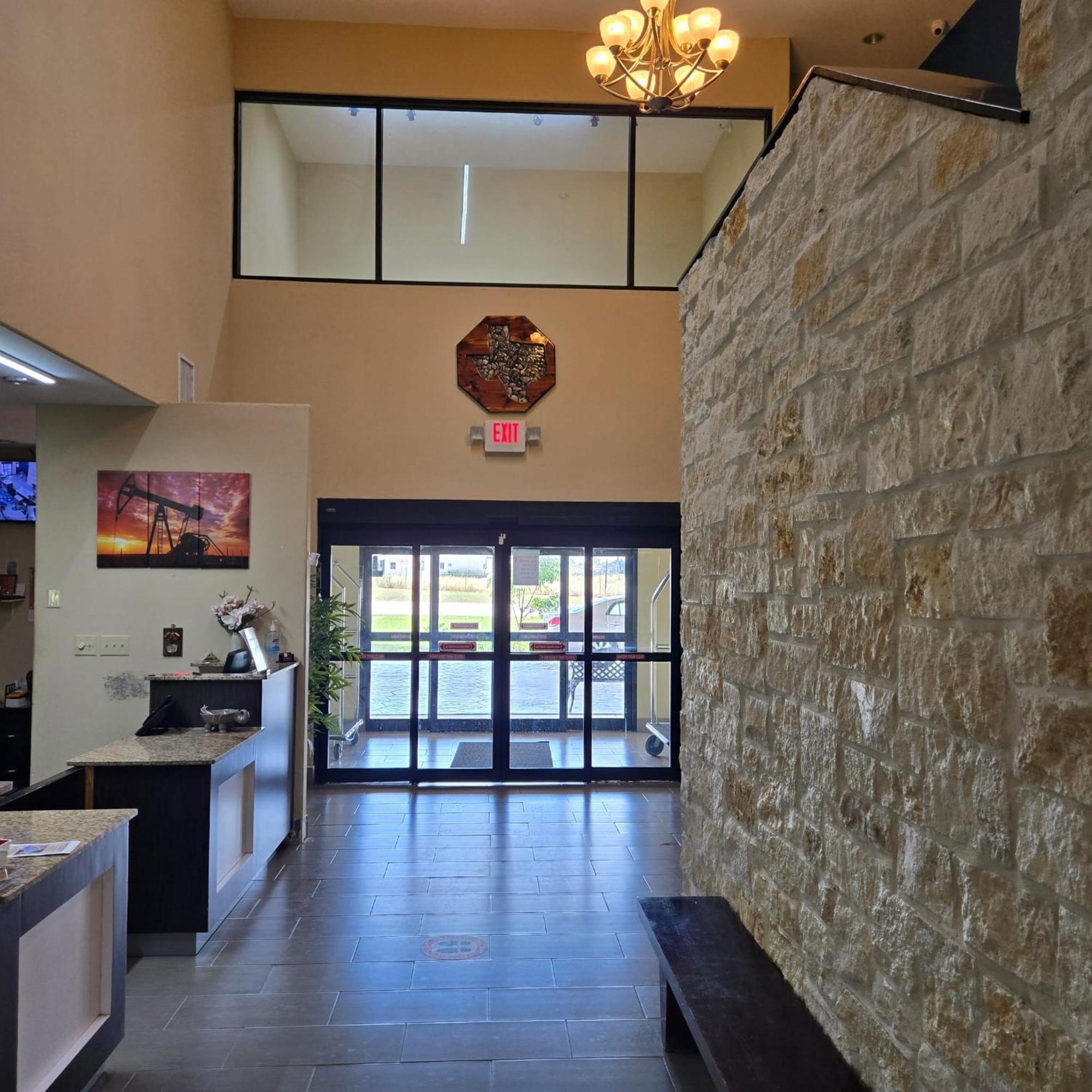 Karnes City Lodge Kültér fotó